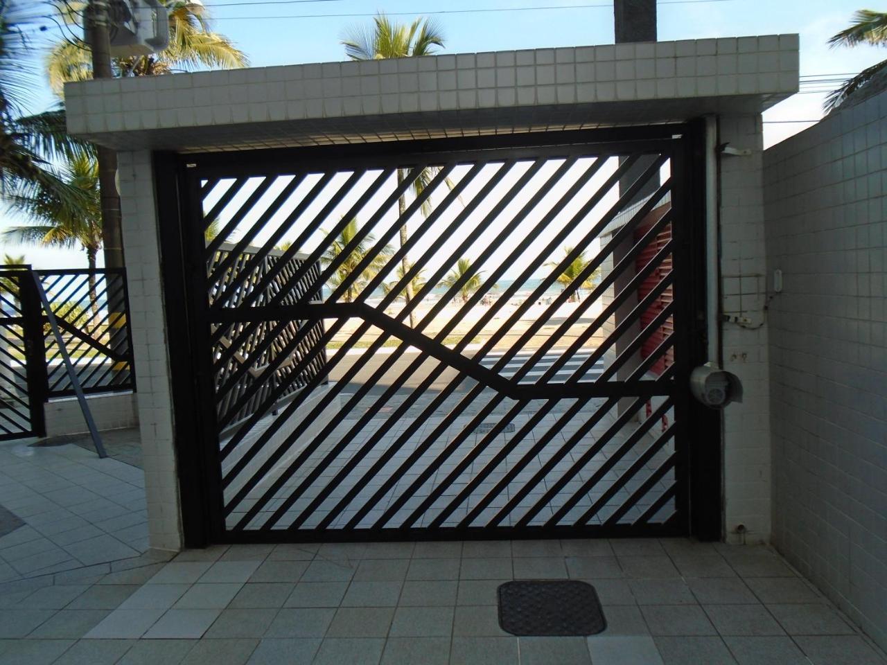 Em Grande - Frente Ao Mar Praia Grande (Santos)